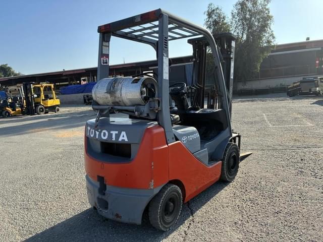 Image of Toyota 8FGU18 equipment image 2
