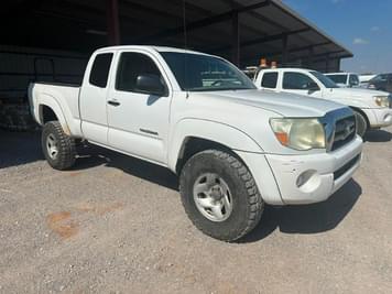 Main image Toyota Tacoma