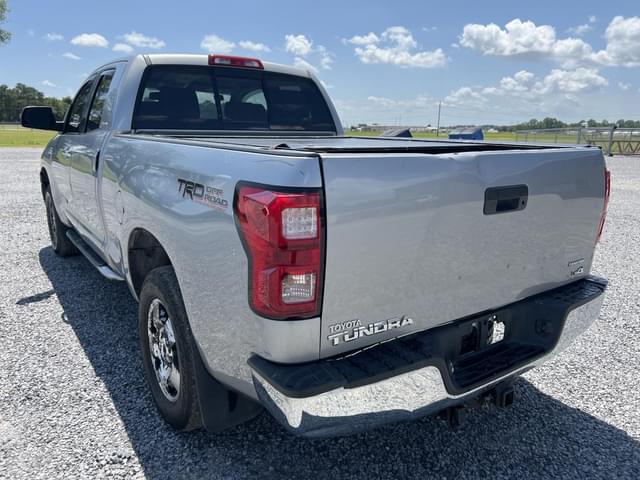 Image of Toyota Tundra equipment image 3