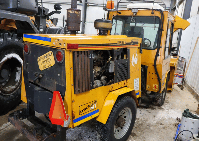 Image of Trackless MT5T equipment image 3