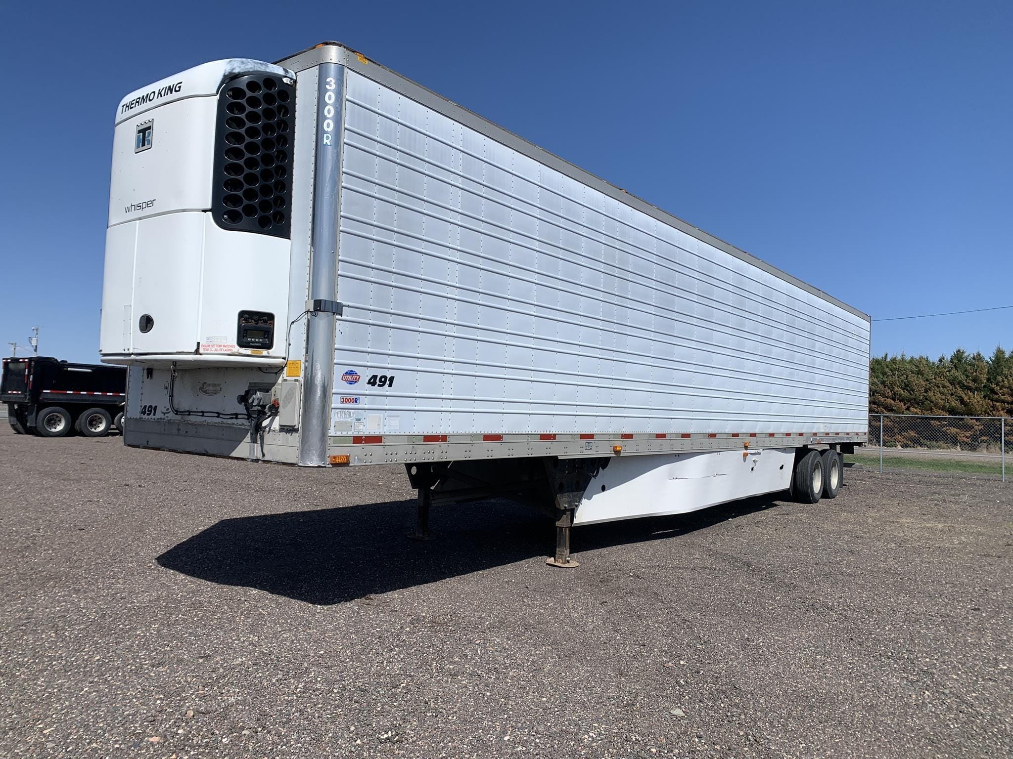 2007 Utility 3000R Equipment Image0