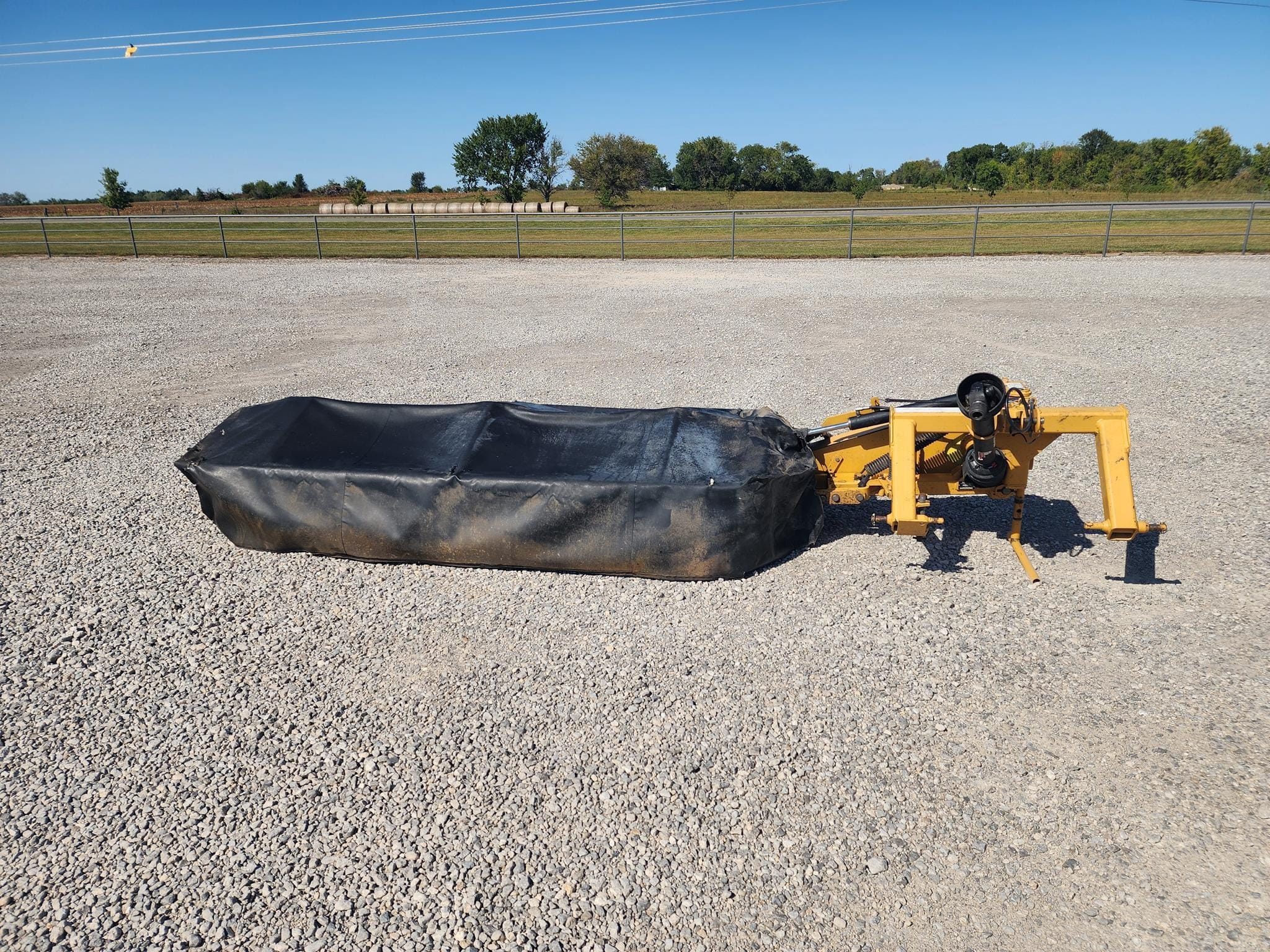 Main image Vermeer M7040