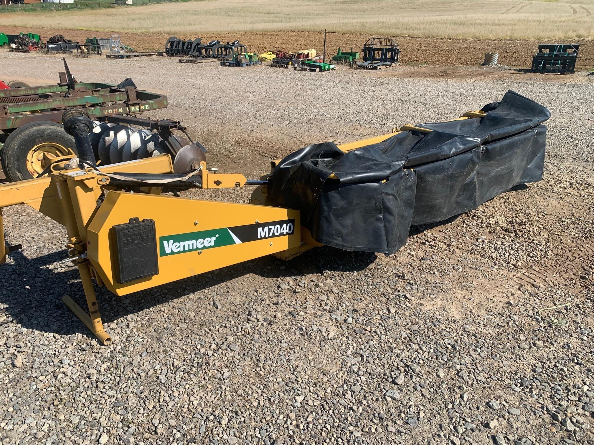 2007 Vermeer M7040 Equipment Image0