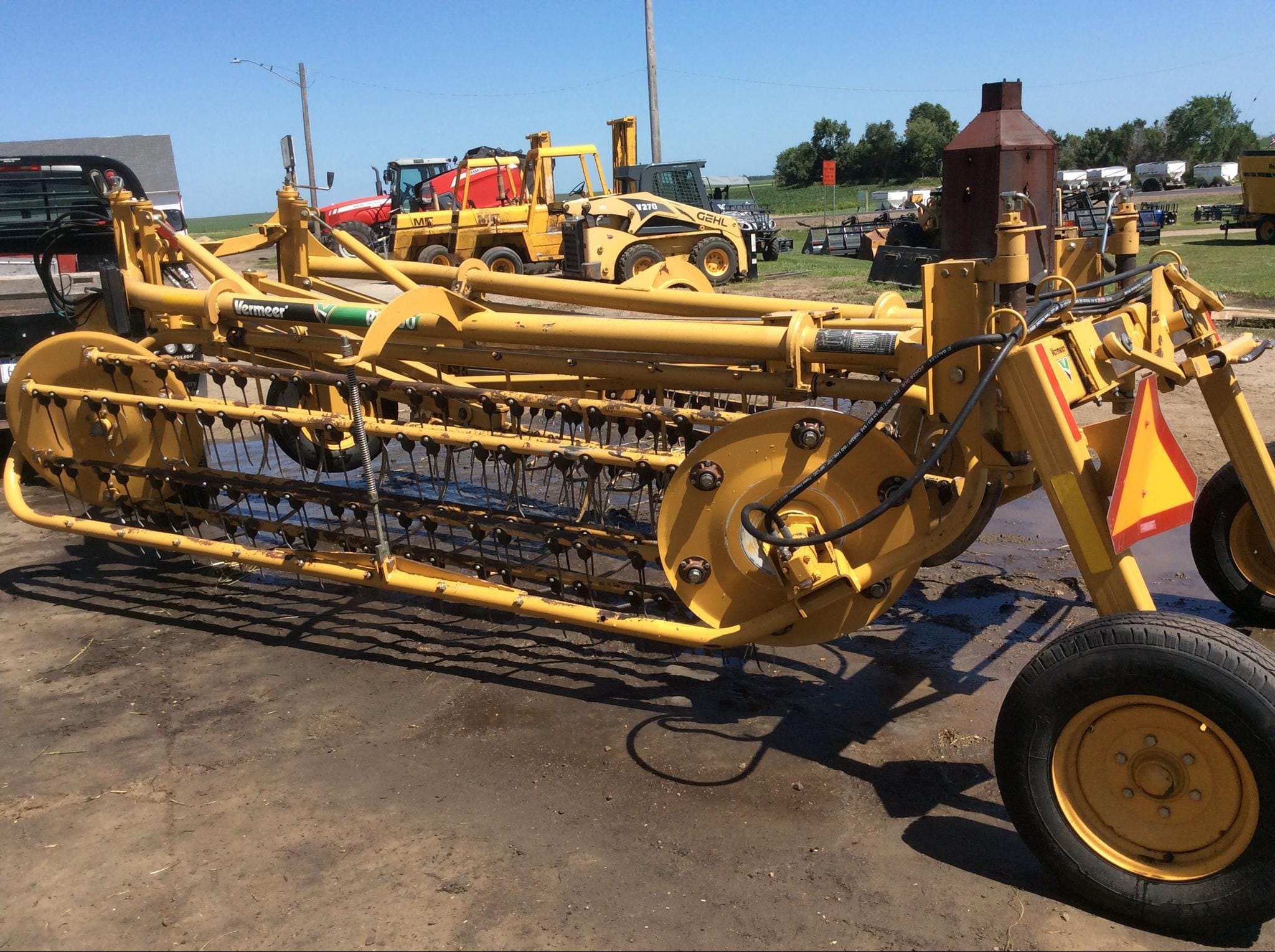 2007 Vermeer R2300 Equipment Image0