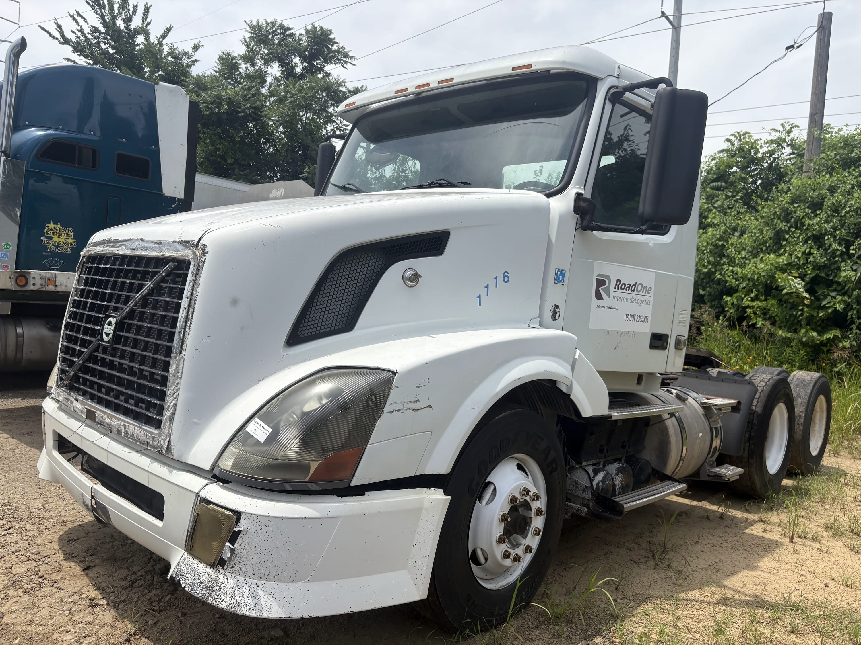 2007 Volvo D12 Equipment Image0