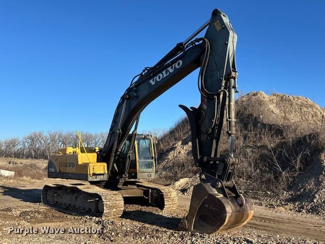 Image of Volvo EC360BLC equipment image 2