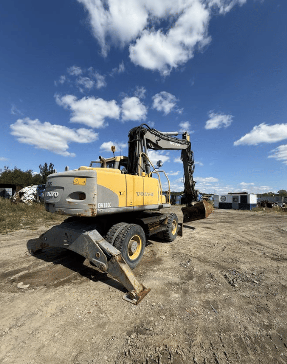 Image of Volvo EW180C equipment image 2