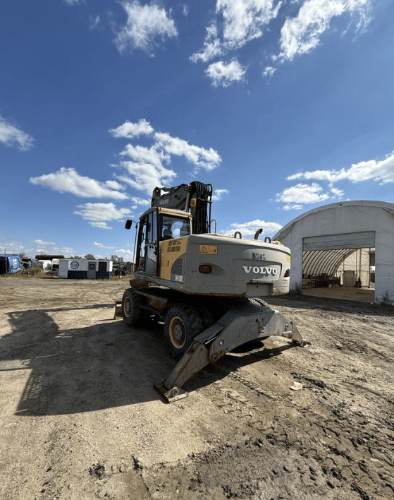 Image of Volvo EW180C equipment image 3