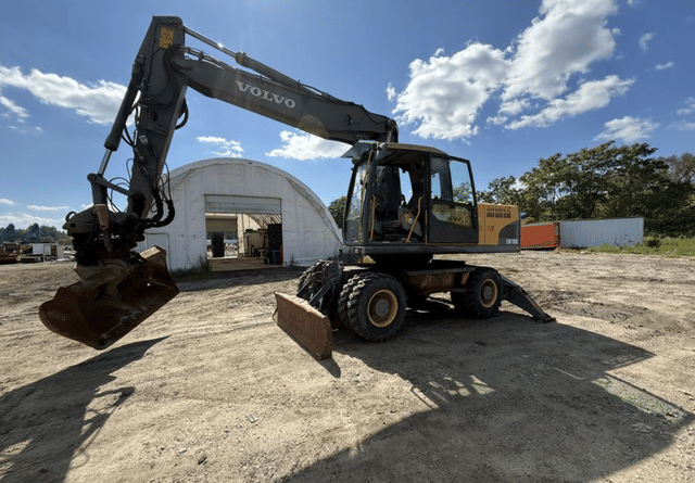 Image of Volvo EW180C equipment image 4