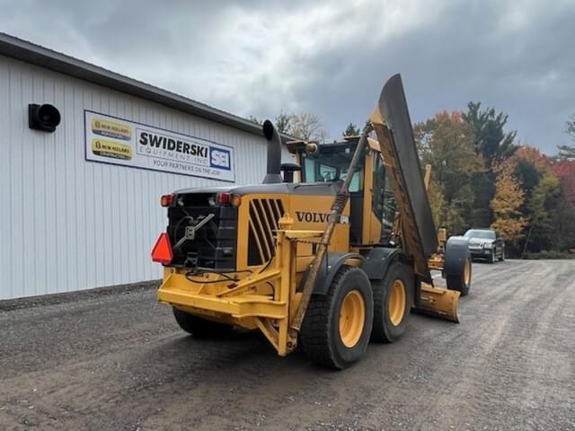 Image of Volvo G946 equipment image 2