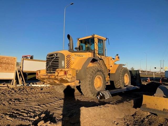 Image of Volvo L120E equipment image 1