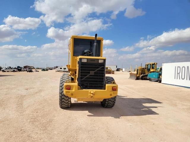 Image of Volvo L50E equipment image 3