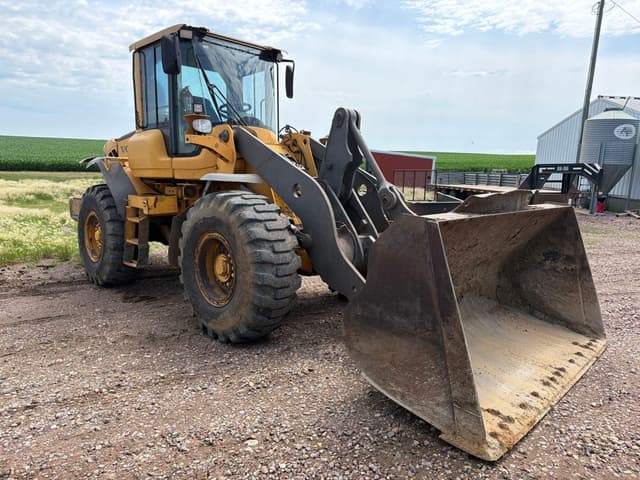 Image of Volvo L70F equipment image 2