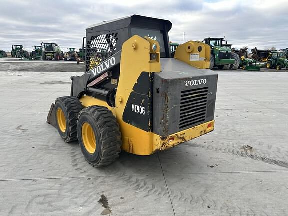 Image of Volvo MC90B equipment image 3