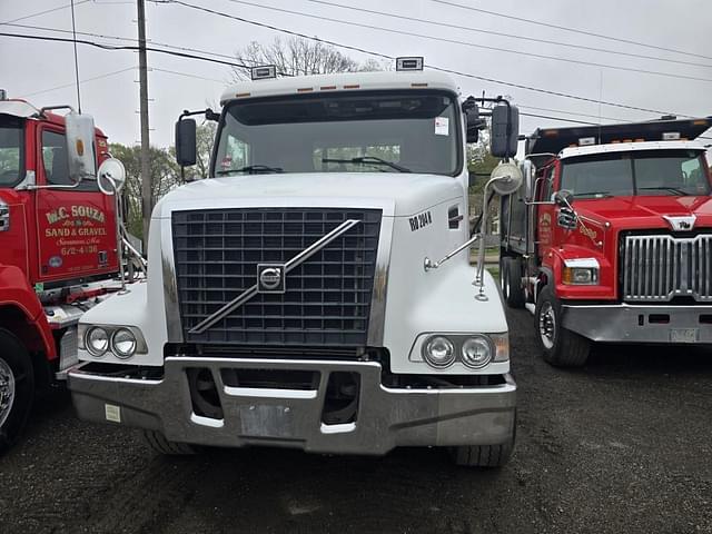 Image of Volvo VHD equipment image 1