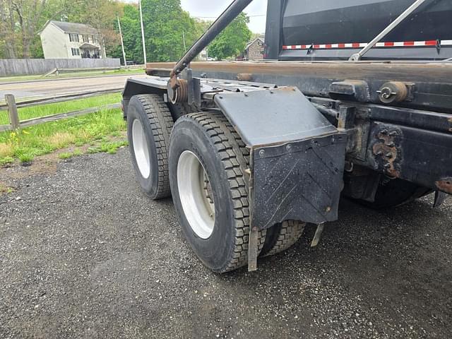 Image of Volvo VHD equipment image 4