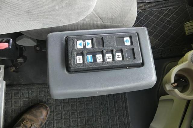 Image of Volvo VNL64T equipment image 4