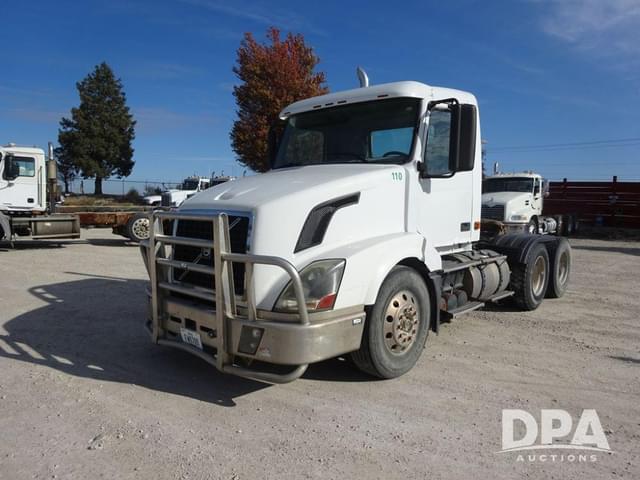 Image of Volvo VNL equipment image 1