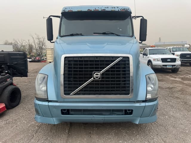 Image of Volvo VNL equipment image 1