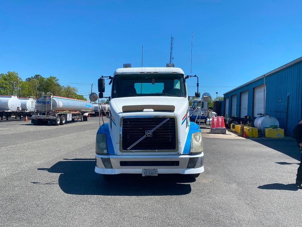 Image of Volvo VNL Primary image