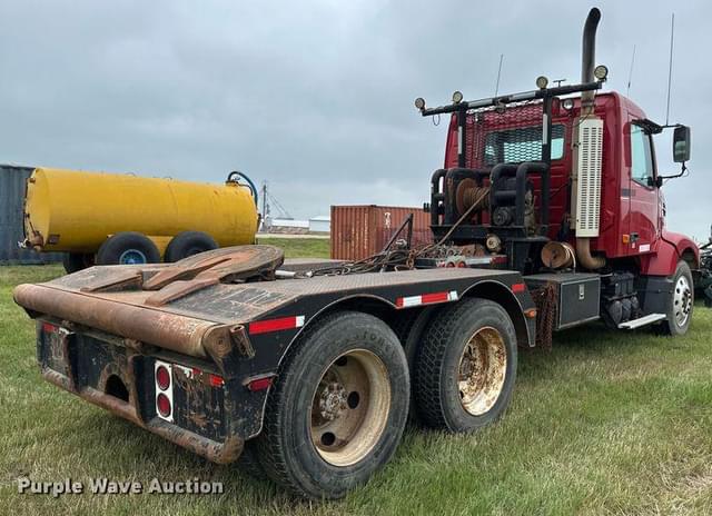 Image of Volvo VNL equipment image 4
