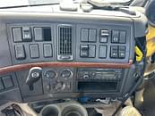 Thumbnail image Volvo VNL42T300 28