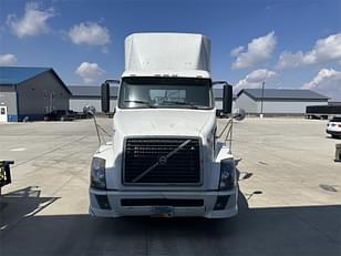 Main image Volvo VNL42T300 8