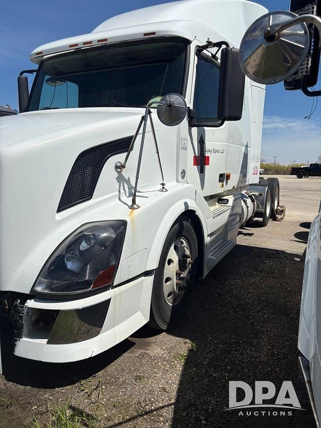 Image of Volvo VNL630 equipment image 1