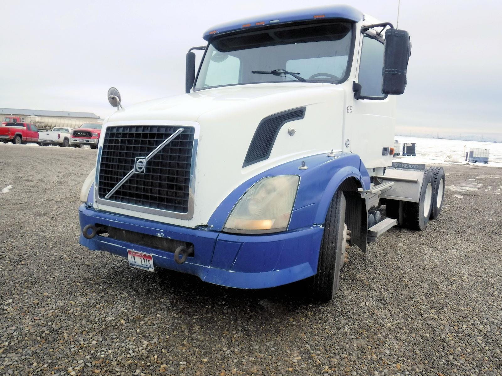 Main image Volvo VNL64T300