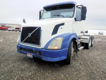 Main image Volvo VNL64T300