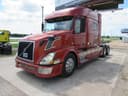 2007 Volvo VNL64T730 Image