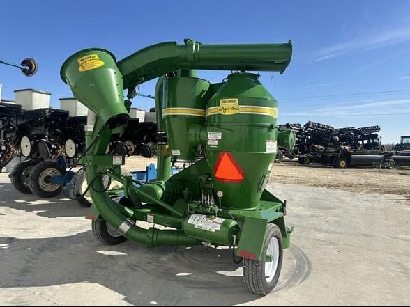 Image of Walinga Agri-Vac 7614 equipment image 3