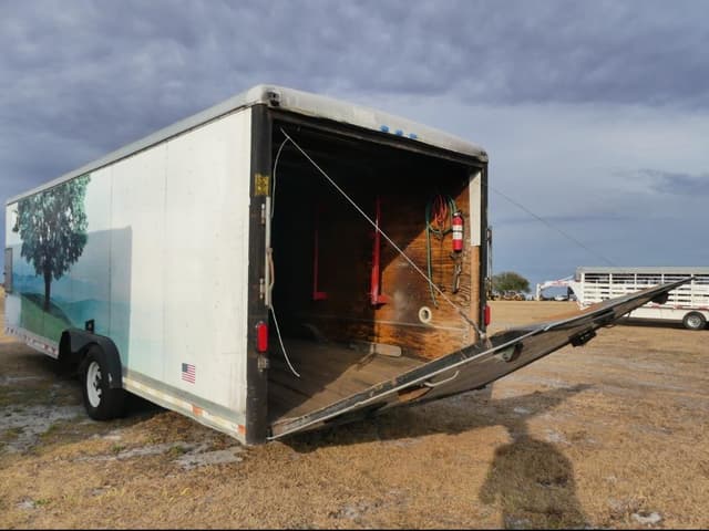 Image of Wells Cargo EW2424 equipment image 3