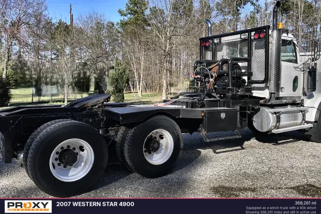 Image of Western Star 4900 equipment image 3