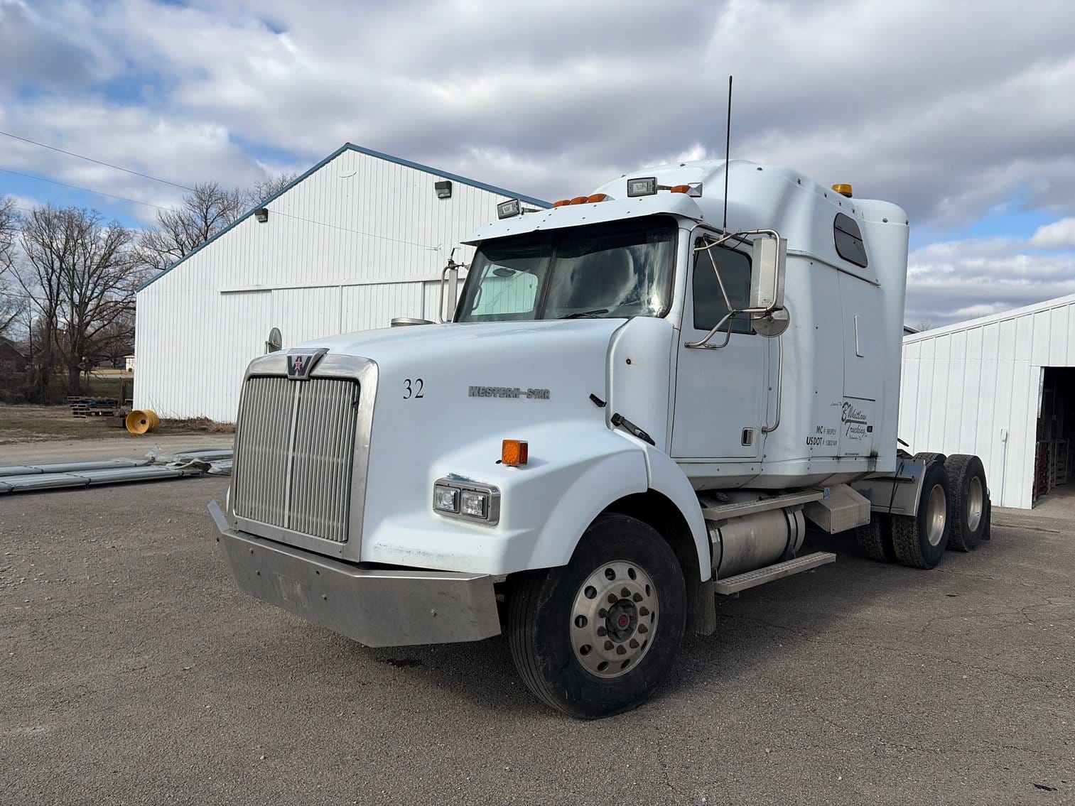 2007 Western Star 4900 SA Equipment Image0
