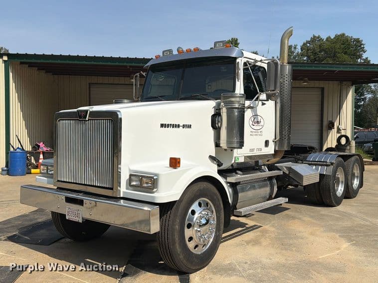 Image of Western Star 4900 Primary image