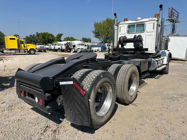 Image of Western Star 4900 equipment image 4