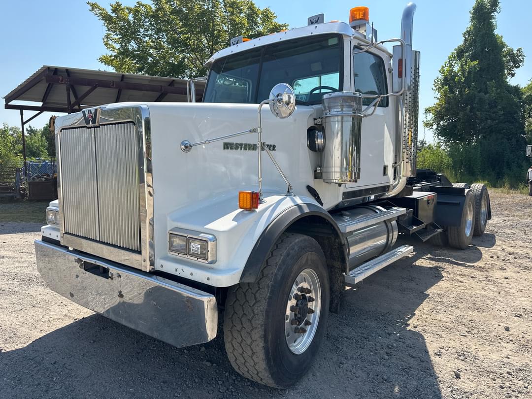 Image of Western Star 4900 Primary image