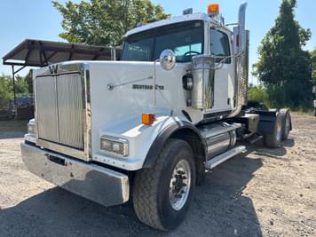 Main image Western Star 4900