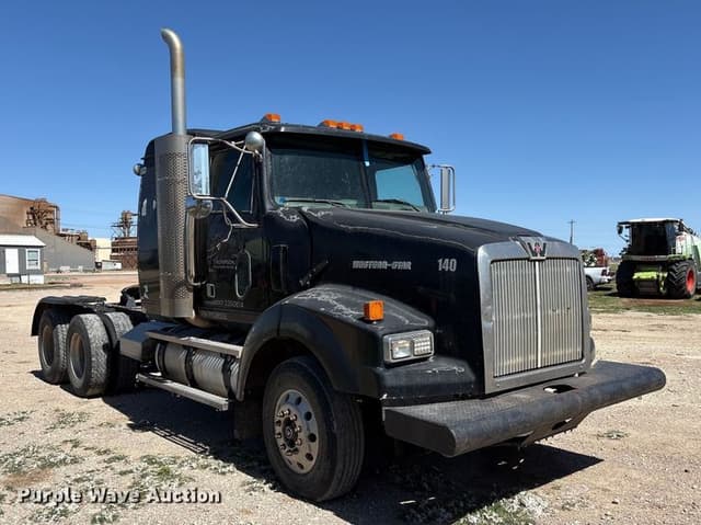 Image of Western Star 4900EX equipment image 2