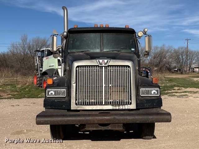 Image of Western Star 4900EX equipment image 1