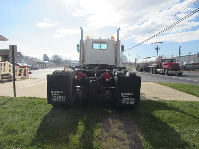 Image of Western Star 4900FA equipment image 4