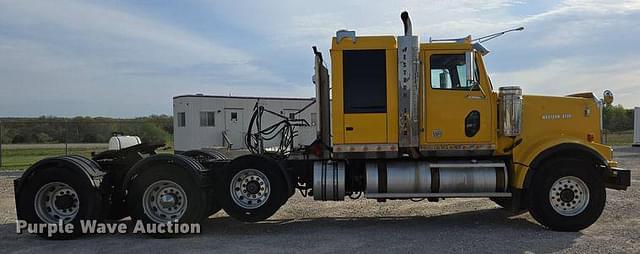 Image of Western Star 4900FA equipment image 3