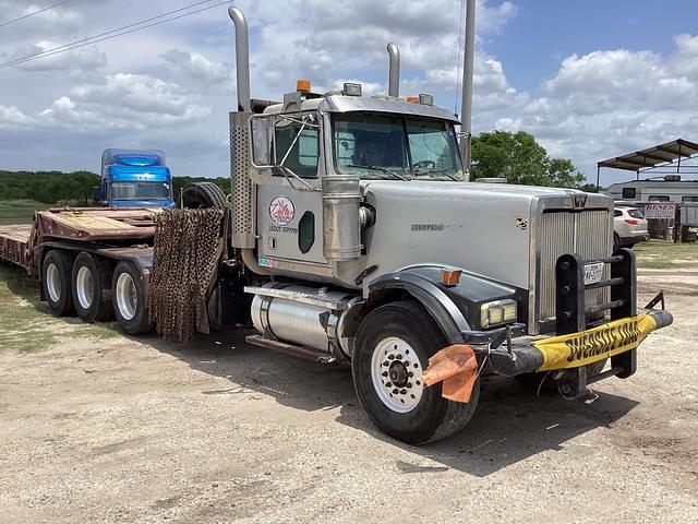 Image of Western Star Series 60 equipment image 2