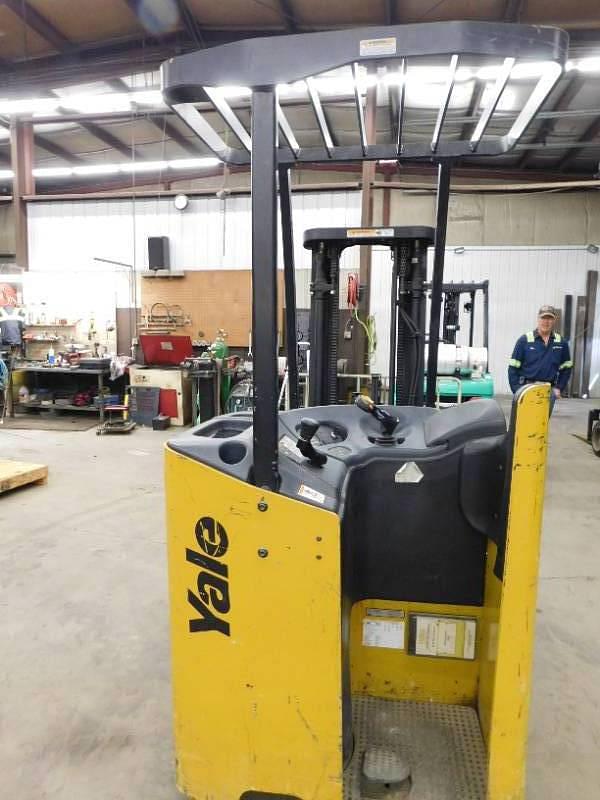 Image of Yale ESC030FAN36TE082 equipment image 2