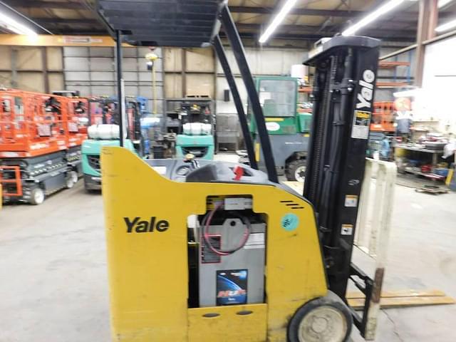 Image of Yale ESC030FAN36TE082 equipment image 4
