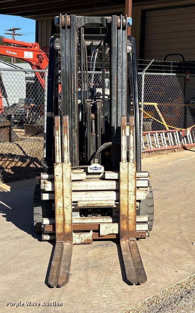 Image of Yale GLC070VXNGSE088 equipment image 1