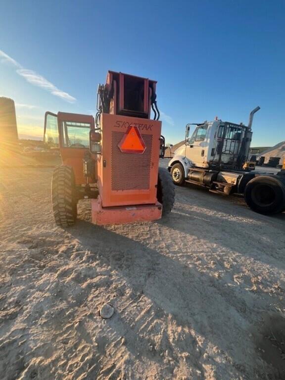 Image of Skytrak 10042 equipment image 3