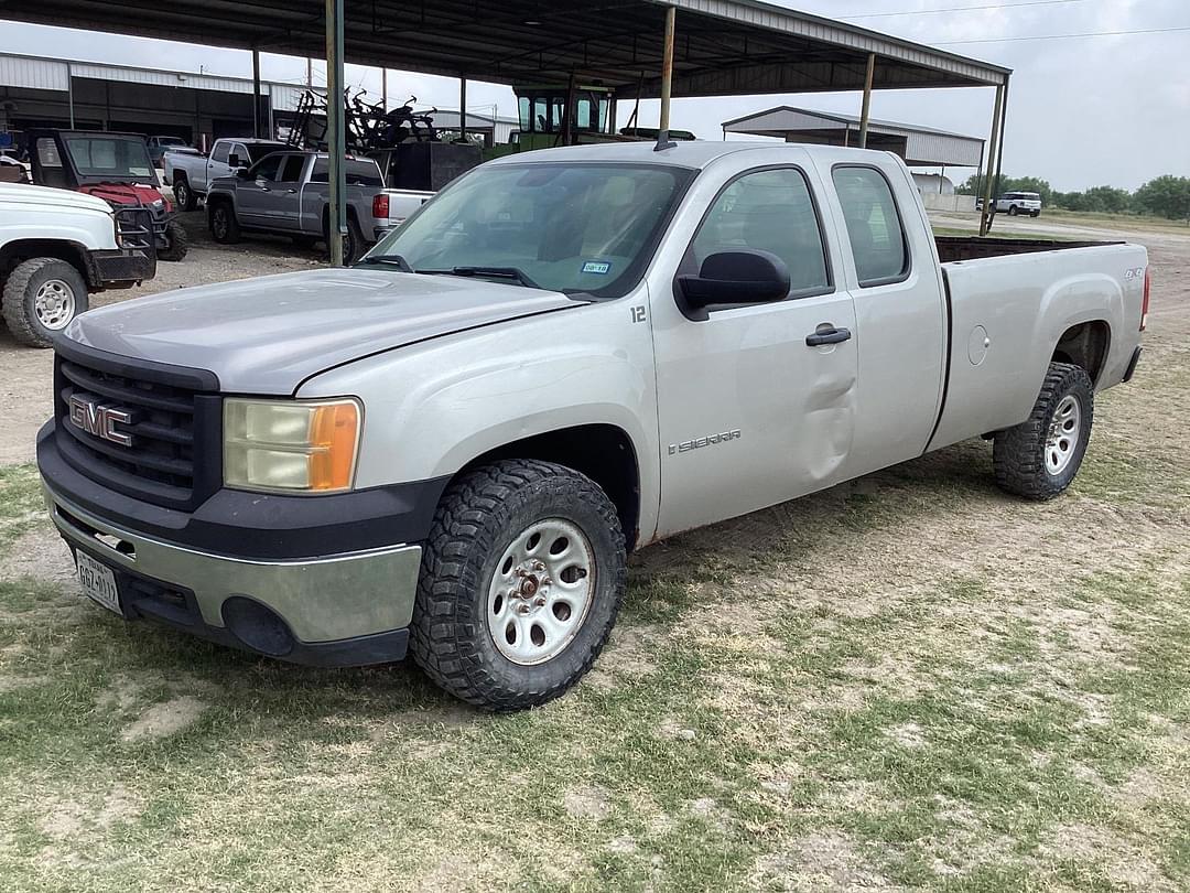 Image of GMC 1500 Primary image
