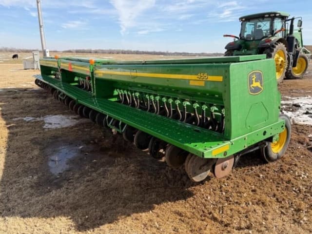 Image of John Deere 455 equipment image 3